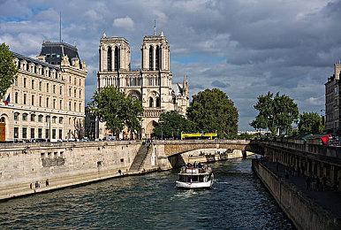 《马里奥赛车：世界》加载速度对比 内置存储最快